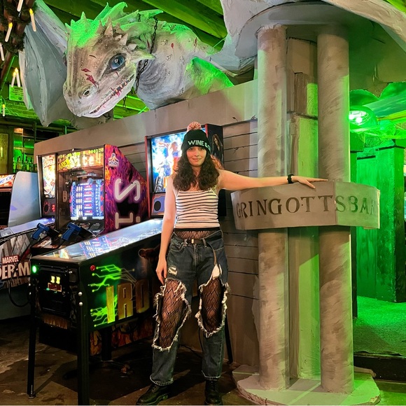 Meet your Posher, Stace - Picture 2 of 5